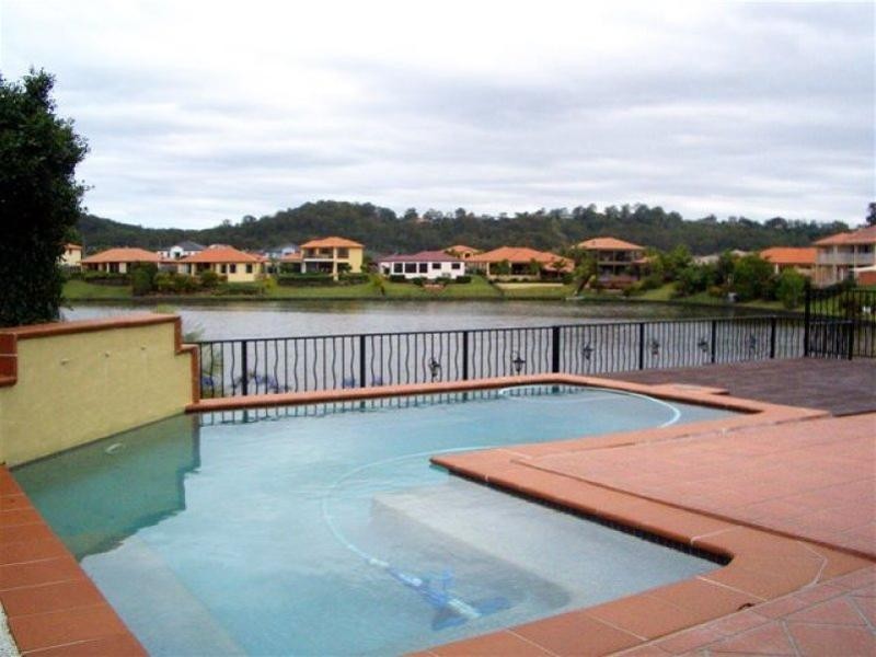 134 Dunlin Drive, Burleigh Waters QLD 4220