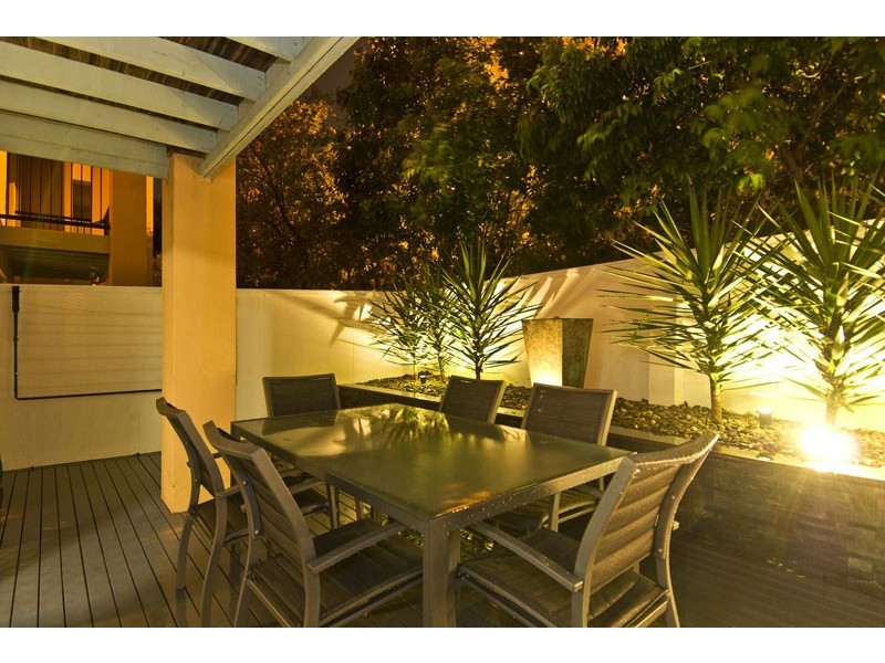 46/1 Warbler Parade, Varsity Lakes QLD 4227