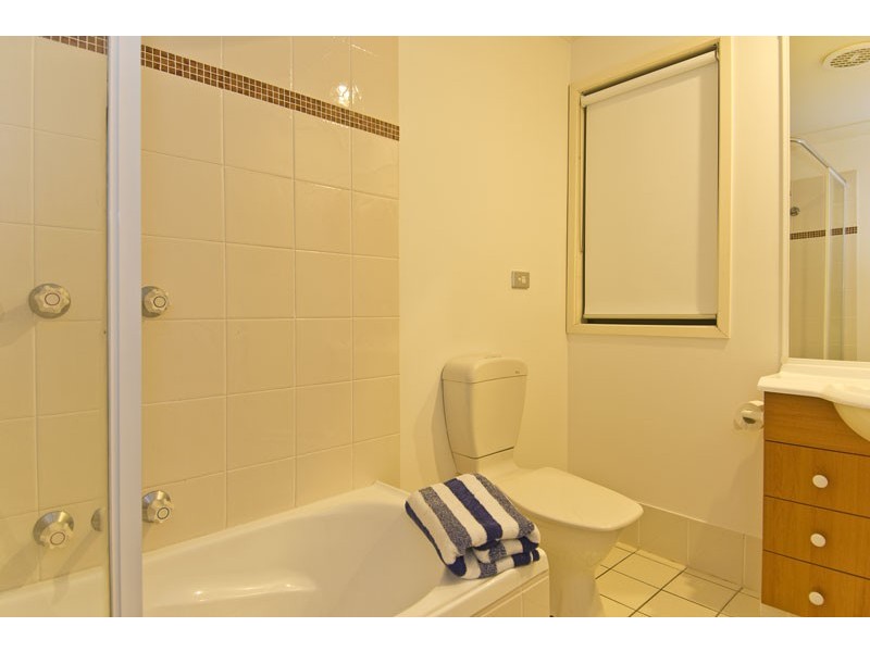 46/1 Warbler Parade, Varsity Lakes QLD 4227