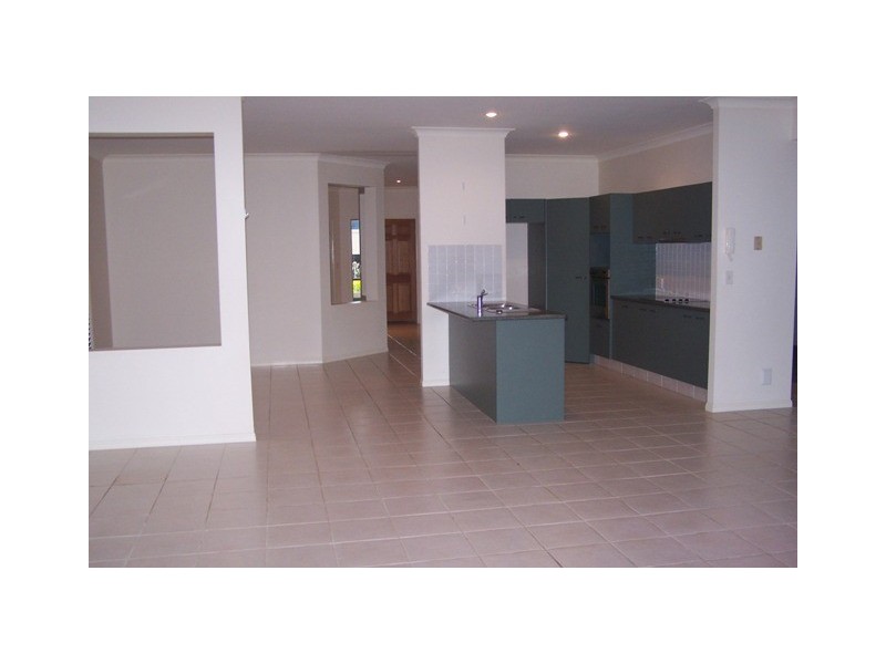 5 Acklin Court, Varsity Lakes QLD 4227