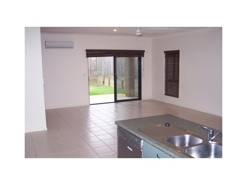 5 Acklin Court, Varsity Lakes QLD 4227