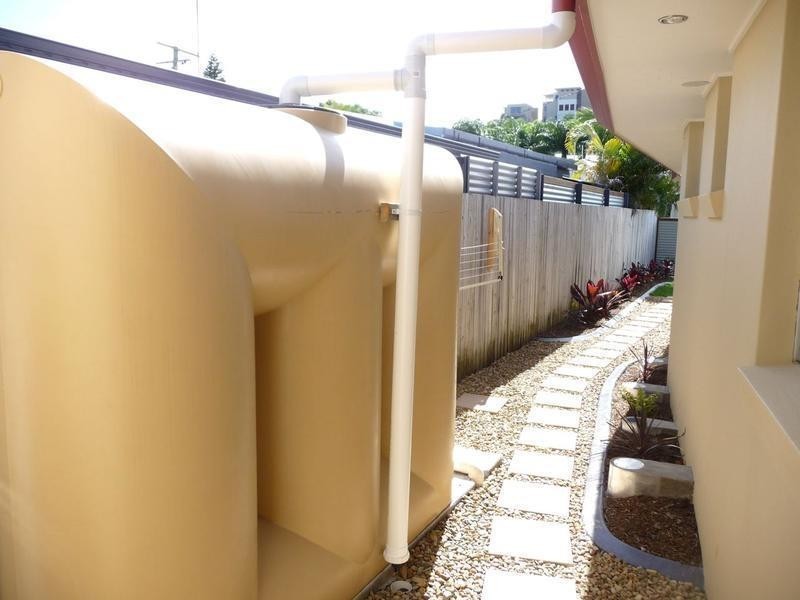 1/56 Sunshine Parade, Miami QLD 4220