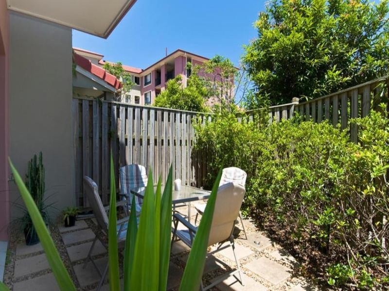 10/2 Geraldton Drive, Varsity Lakes QLD 4227