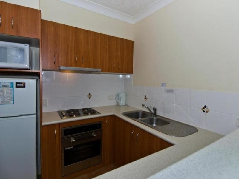 17/38 Petrel Avenue, Mermaid Beach QLD 4218