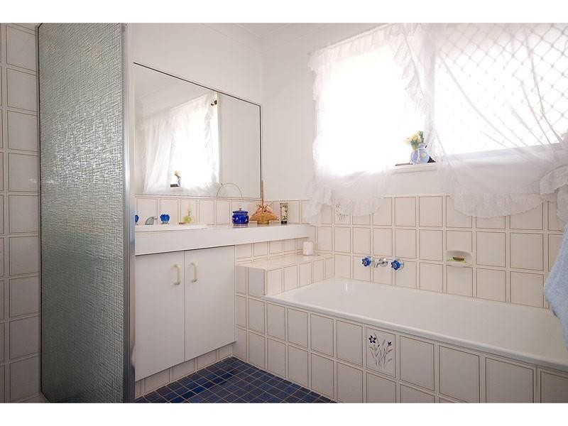 52 Treeview Drive, Burleigh Waters QLD 4220