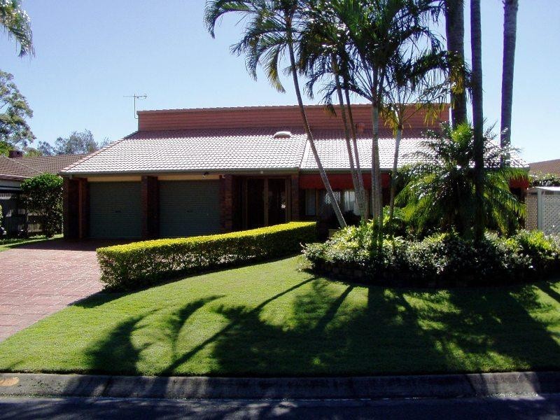 40 Manly Drive, Robina QLD 4226