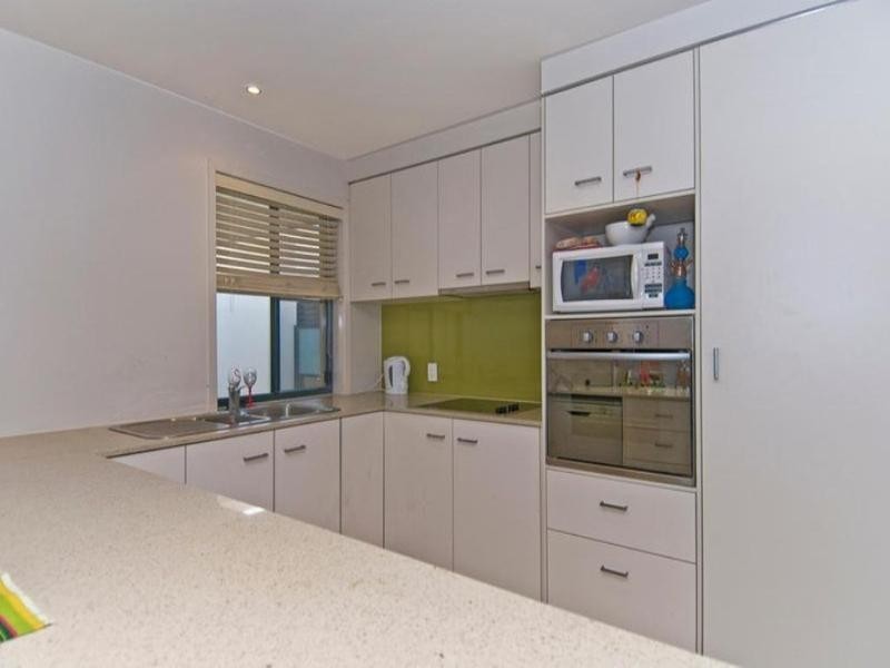 28/201 Varsity Parade, Varsity Lakes QLD 4227