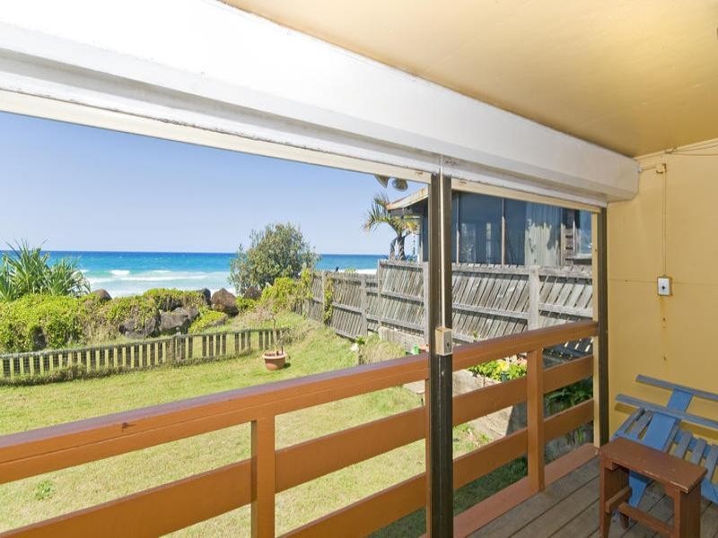 227 Jefferson Lane, Palm Beach QLD 4221