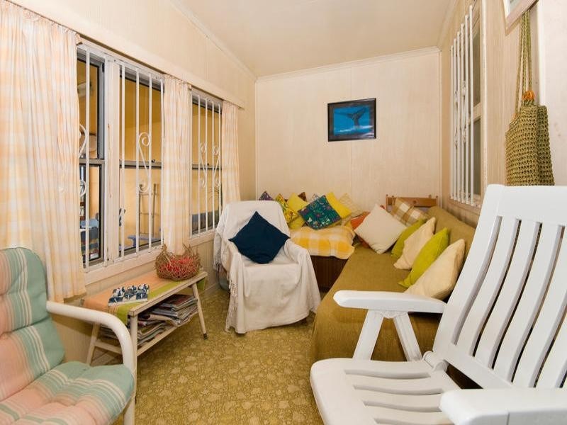 227 Jefferson Lane, Palm Beach QLD 4221