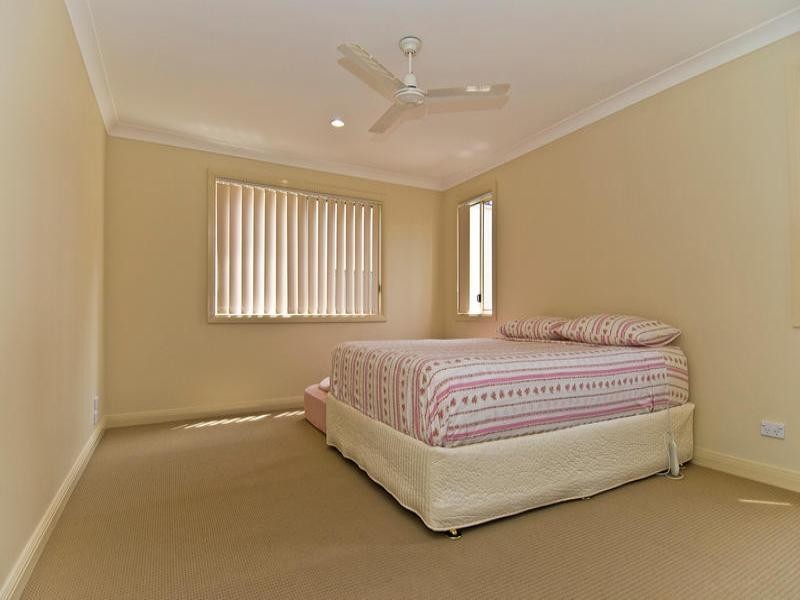 64A Bayswater Avenue, Varsity Lakes QLD 4227