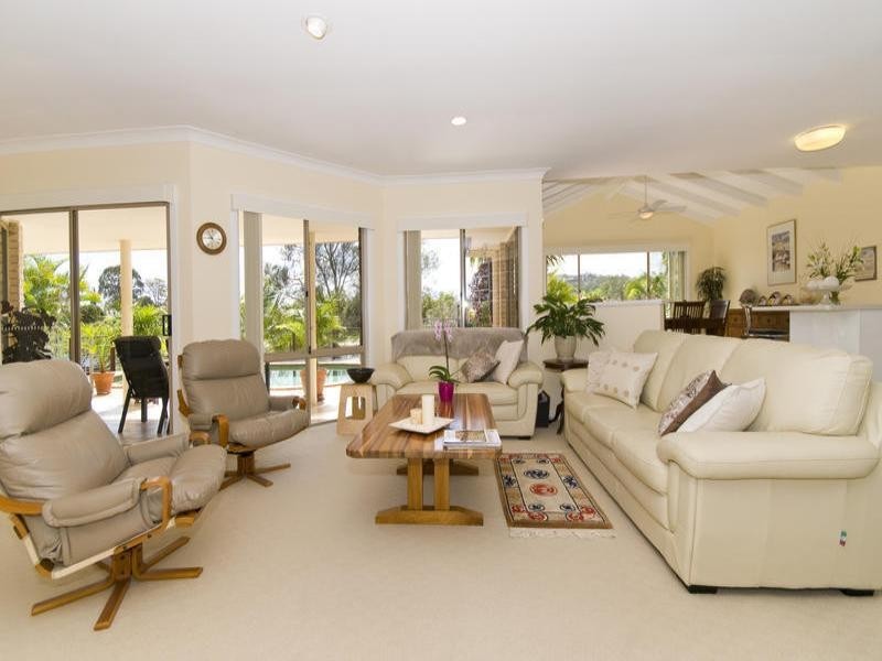 112 Dunlin Drive, Burleigh Waters QLD 4220