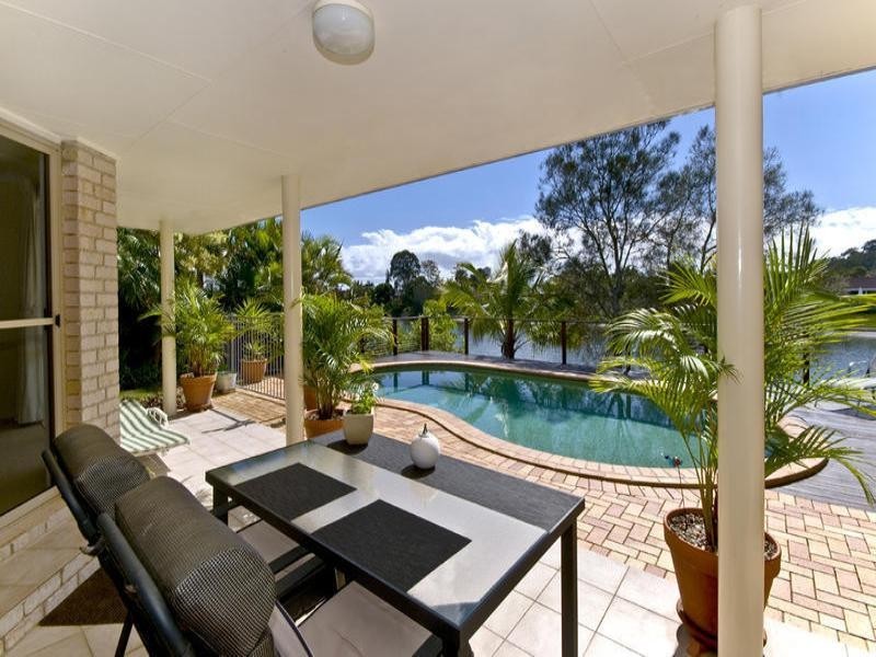 112 Dunlin Drive, Burleigh Waters QLD 4220