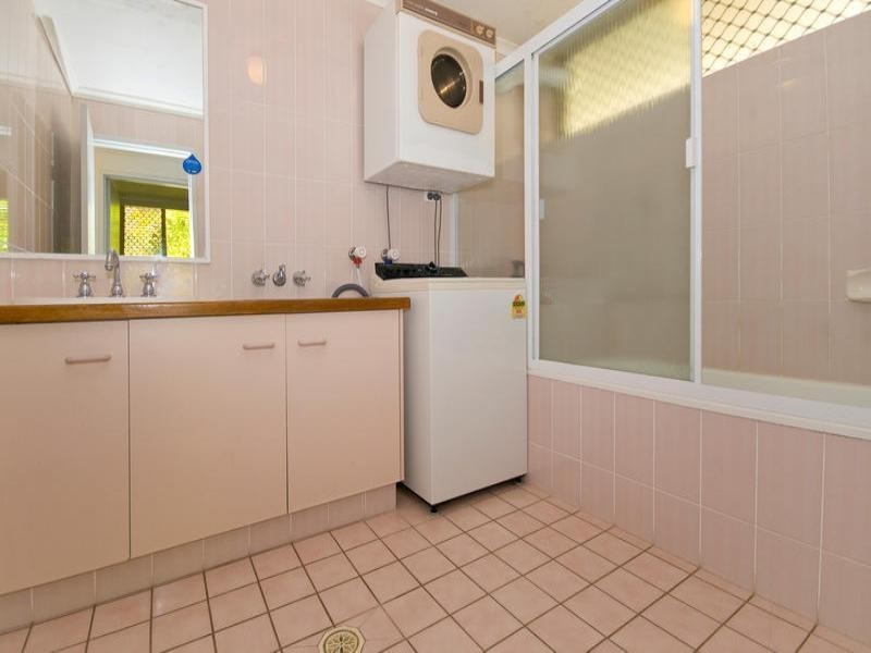 2/31 Teemangum Street, Currumbin QLD 4223