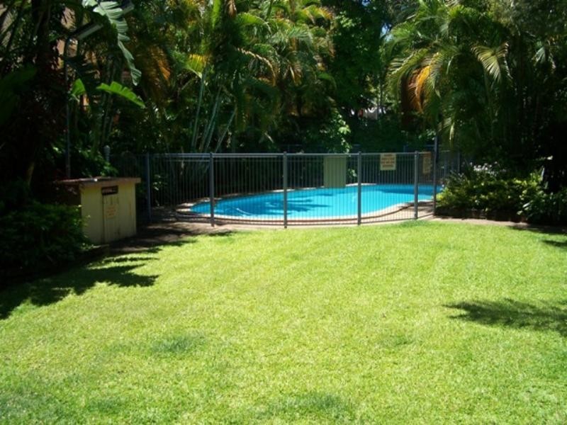 10/19 Monaco Street, Broadbeach QLD 4218