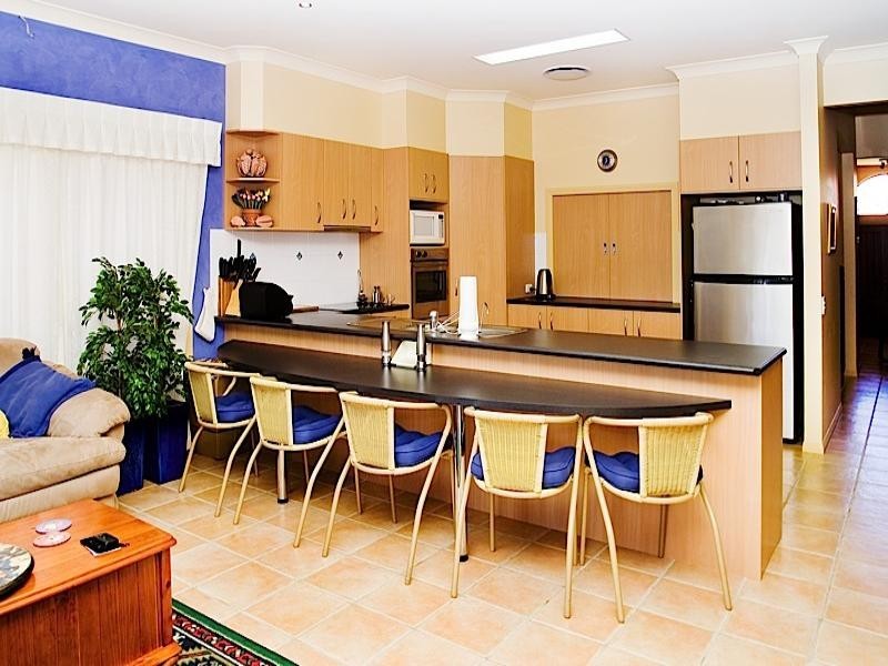 6 Magenta Drive, Varsity Lakes QLD 4227