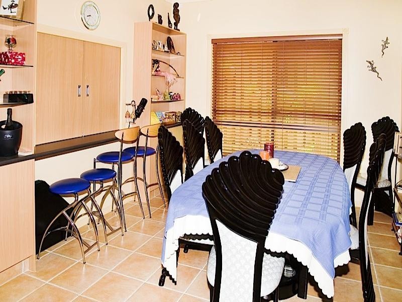 6 Magenta Drive, Varsity Lakes QLD 4227