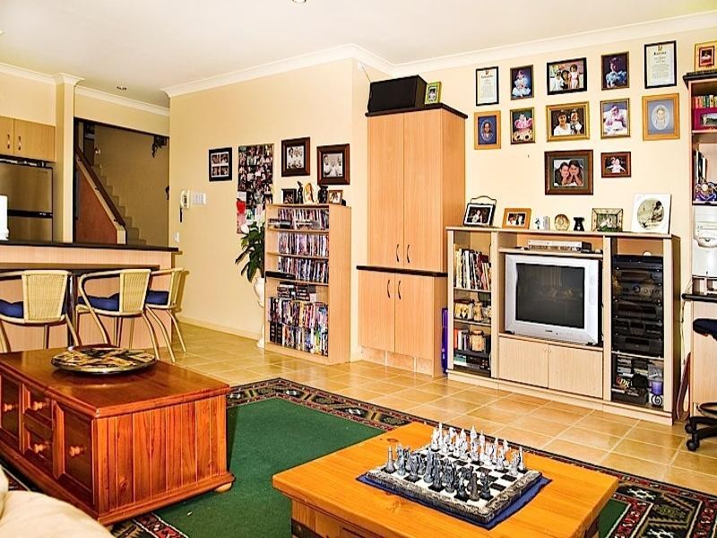 6 Magenta Drive, Varsity Lakes QLD 4227