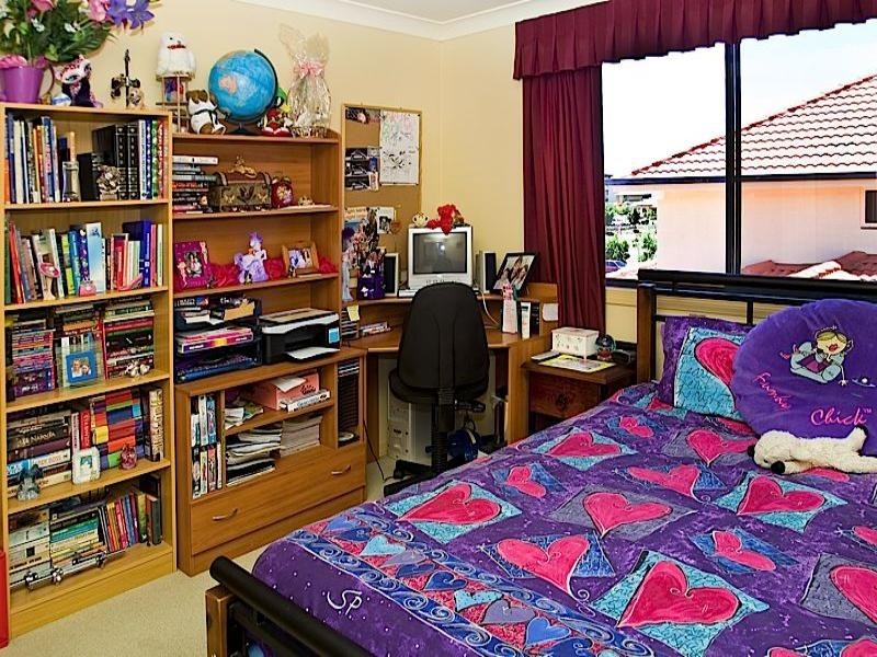 6 Magenta Drive, Varsity Lakes QLD 4227