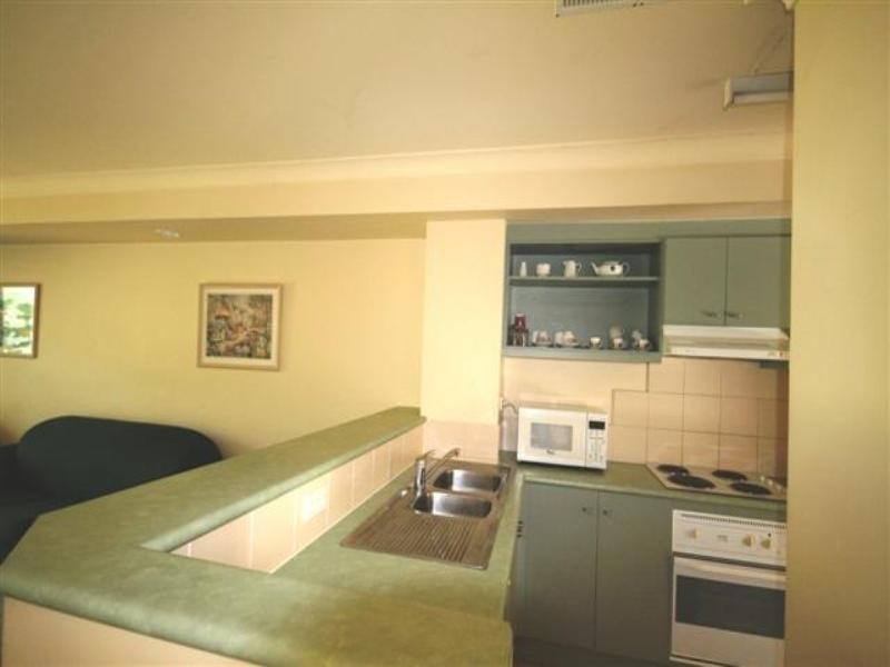 96/215 Cottesloe Drive, Mermaid Waters QLD 4218