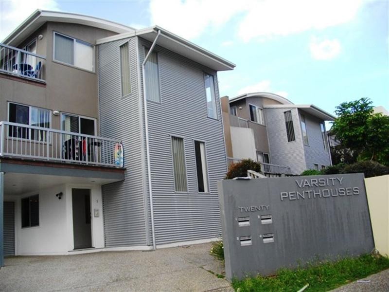 1a/20 Tourangeau Crescent, Varsity Lakes QLD 4227