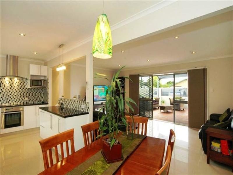 49 Twenty Sixth Avenue, Palm Beach QLD 4221