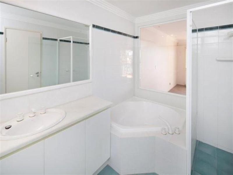 7106 Marine Drive East, Sanctuary Cove QLD 4212