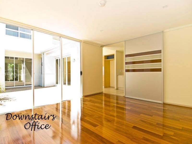 12 Lader Terrace, Varsity Lakes QLD 4227