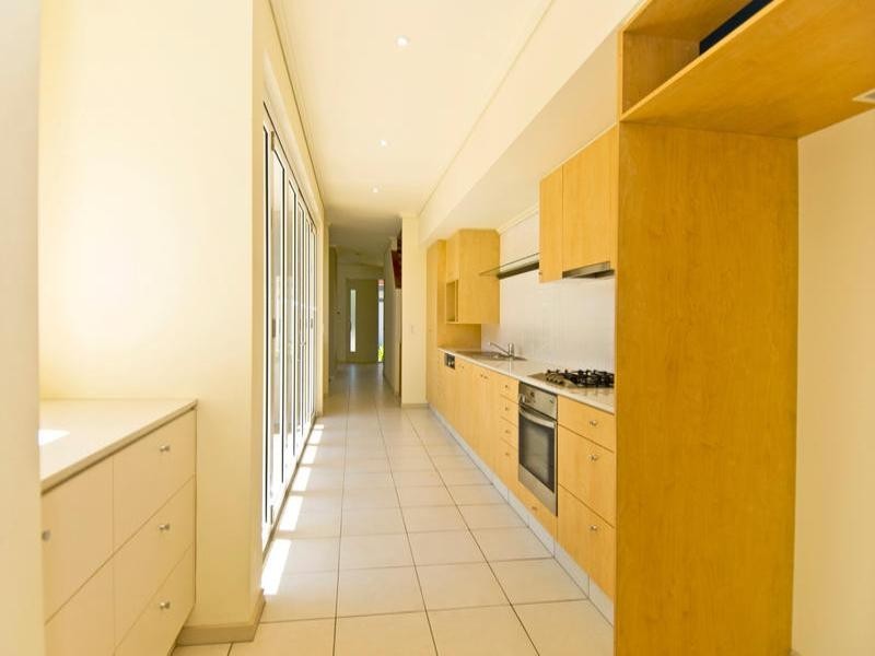 12 Lader Terrace, Varsity Lakes QLD 4227