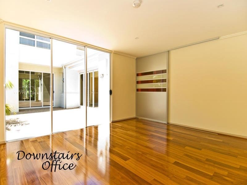 12 Lader Terrace, Varsity Lakes QLD 4227