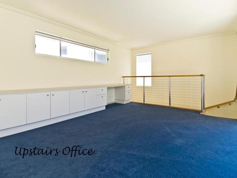 12 Lader Terrace, Varsity Lakes QLD 4227