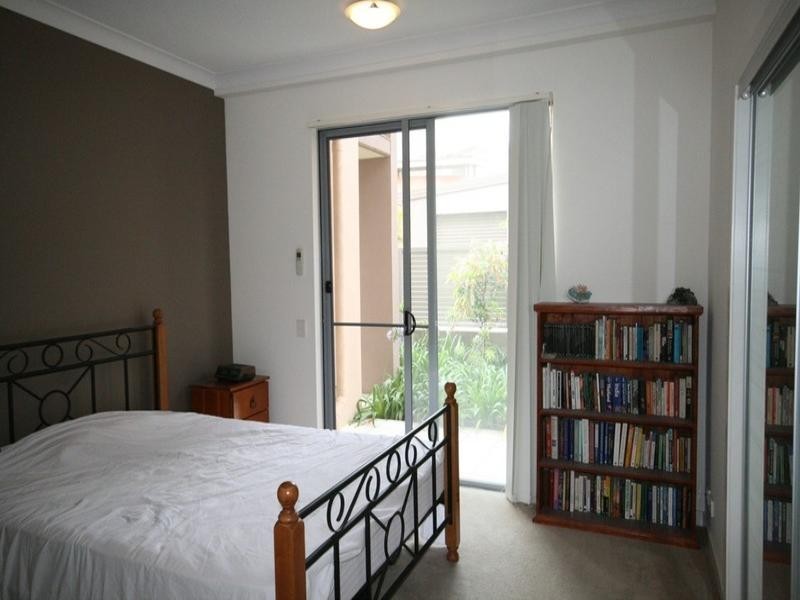 25/19 Carina Peak Drive, Varsity Lakes QLD 4227