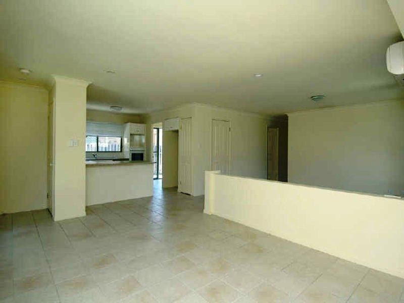 8 Tolai, Mudgeeraba QLD 4213