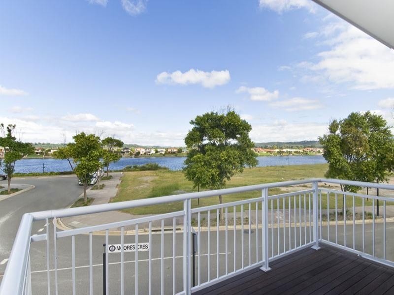 13 Watts Drive, Varsity Lakes QLD 4227