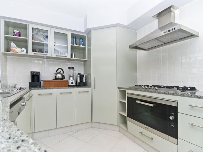 13 Watts Drive, Varsity Lakes QLD 4227