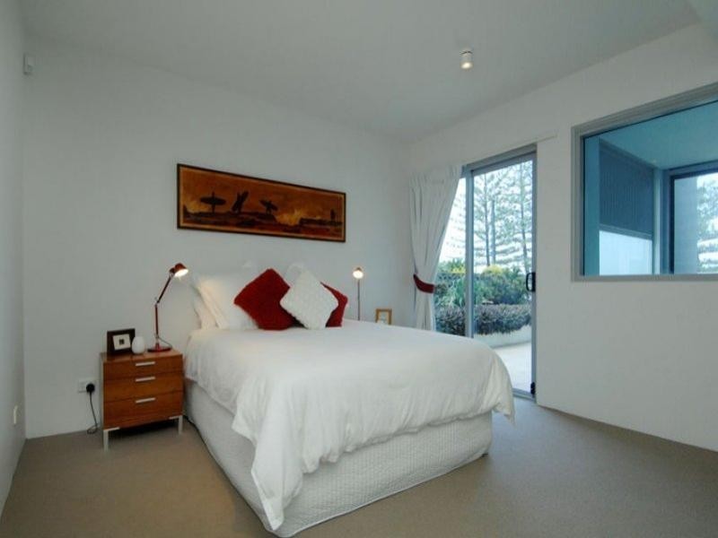 112 The Esplanade, Burleigh Heads QLD 4220