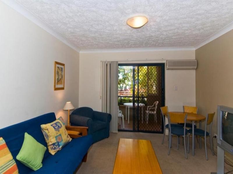 4/38 Petrel Avenue, Mermaid Beach QLD 4218