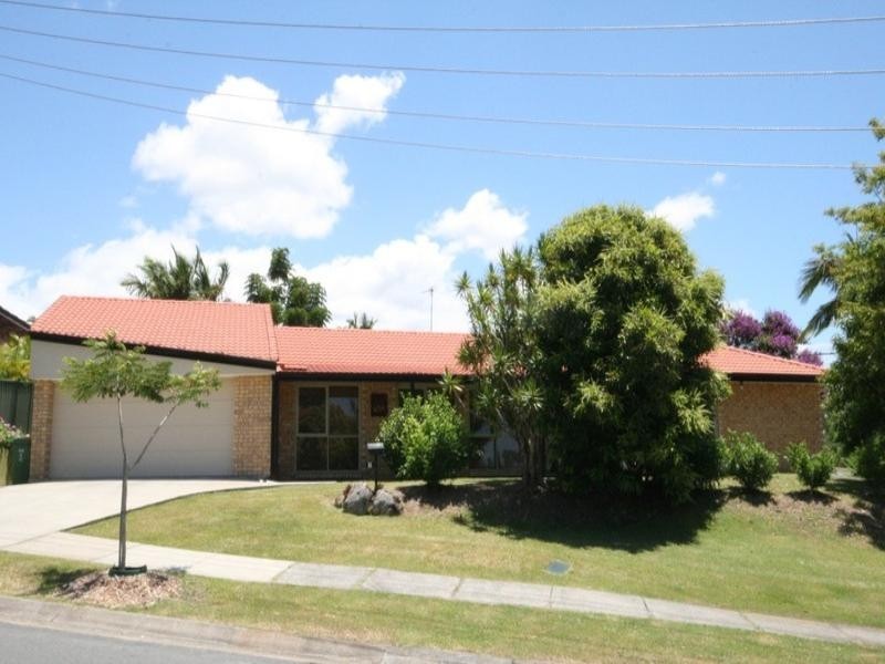 1 Petherbridge Avenue, Merrimac QLD 4226