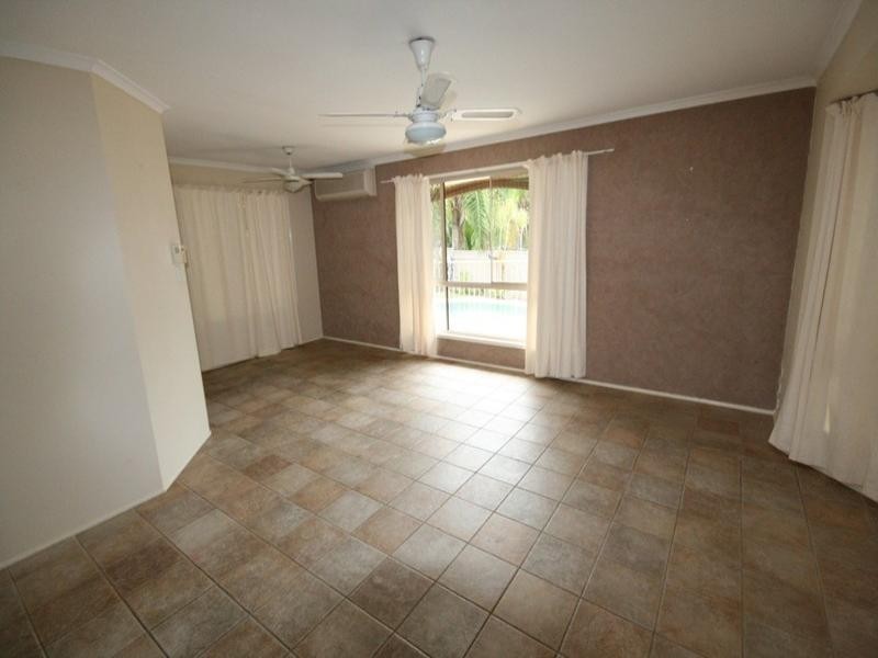 24 Colonsay Crescent, Merrimac QLD 4226