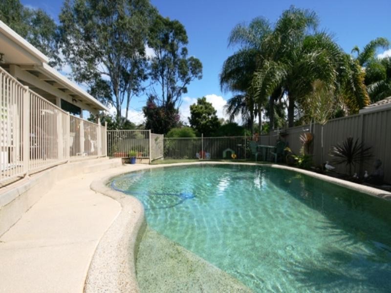 24 Colonsay Crescent, Merrimac QLD 4226