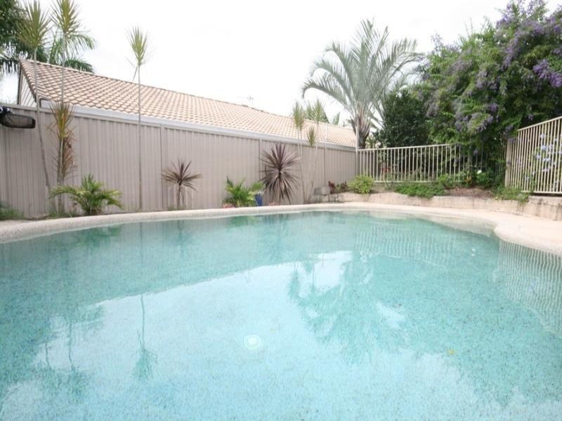 24 Colonsay Crescent, Merrimac QLD 4226