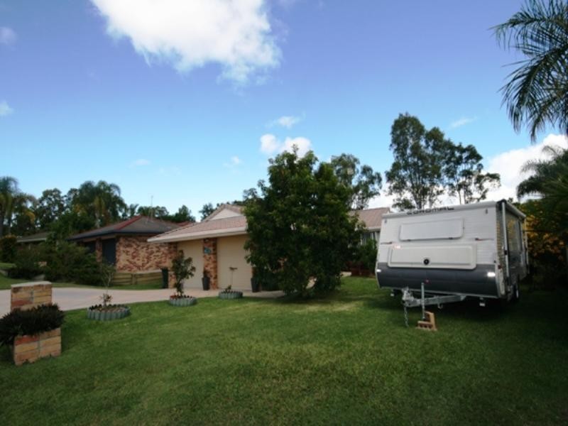 24 Colonsay Crescent, Merrimac QLD 4226
