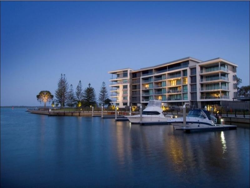 323 Bayview Street, Hollywell QLD 4216