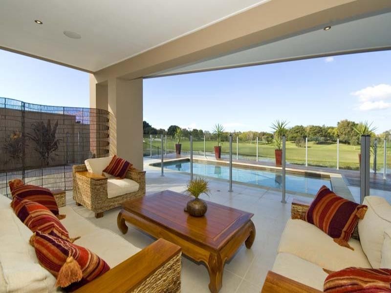 814 Legend Trail, Robina QLD 4226