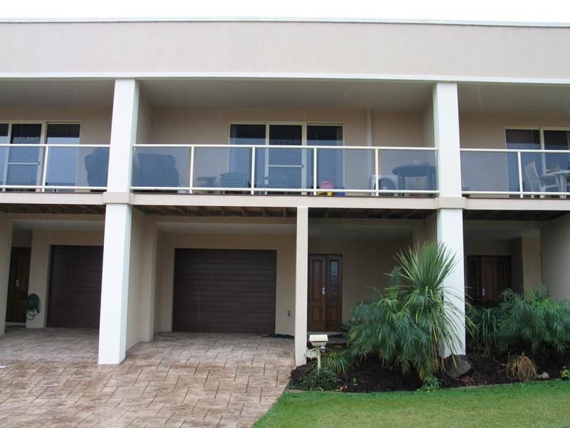 4/28 Palma Crescent, Varsity Lakes QLD 4227