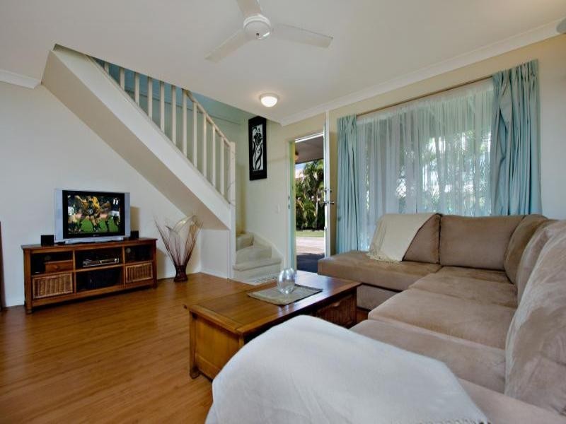 199/215 Cottesloe Drive, Mermaid Waters QLD 4218