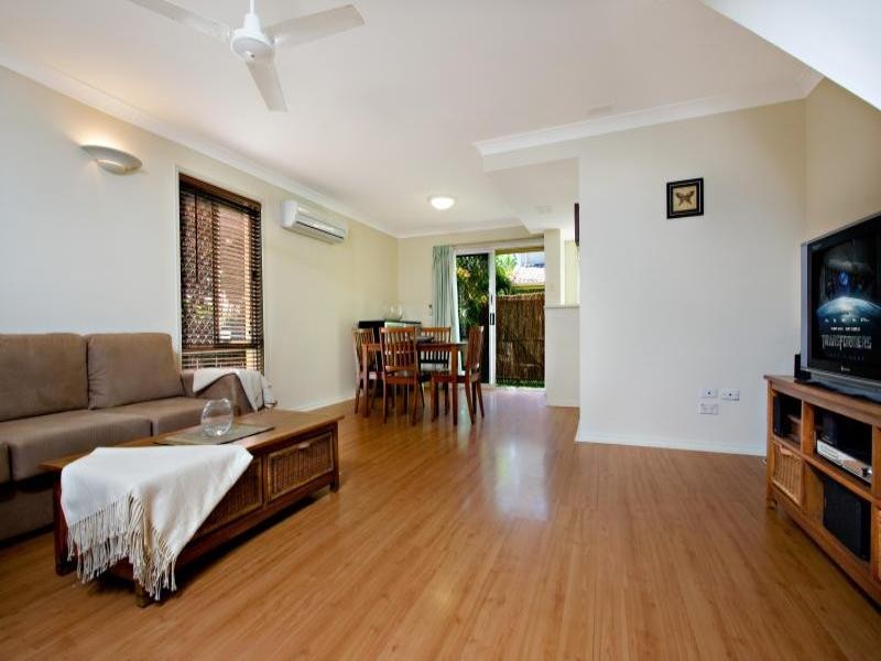 199/215 Cottesloe Drive, Mermaid Waters QLD 4218