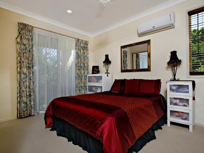 199/215 Cottesloe Drive, Mermaid Waters QLD 4218