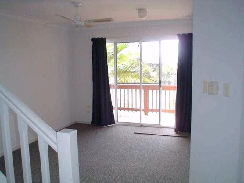 5/1 Lowood Court, Varsity Lakes QLD 4227