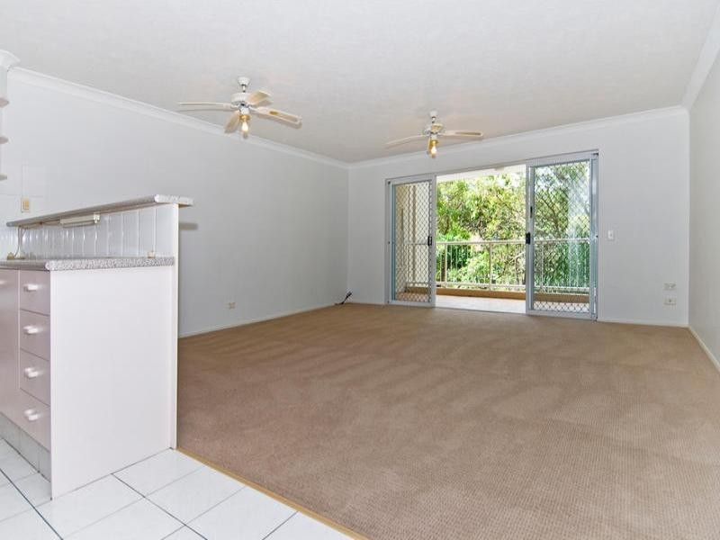 10/14 Brake Street, Burleigh Heads QLD 4220