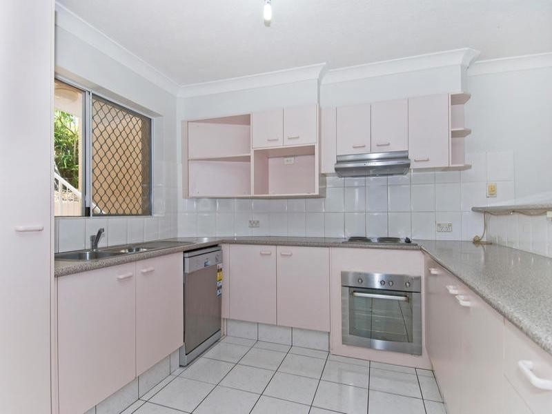 10/14 Brake Street, Burleigh Heads QLD 4220